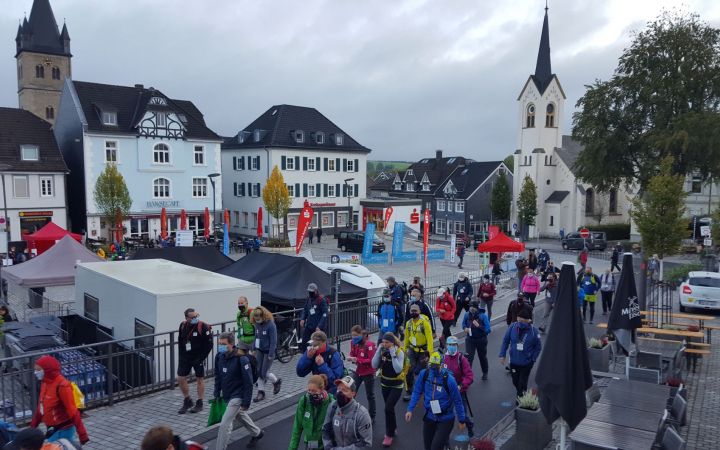 Startbereich und Startzeiten | Bergische 50 · Das Sport-Event im Bergischen Land Startbereich und Startzeiten () | Bergische 50 · Das Sport-Event im Bergischen Land
